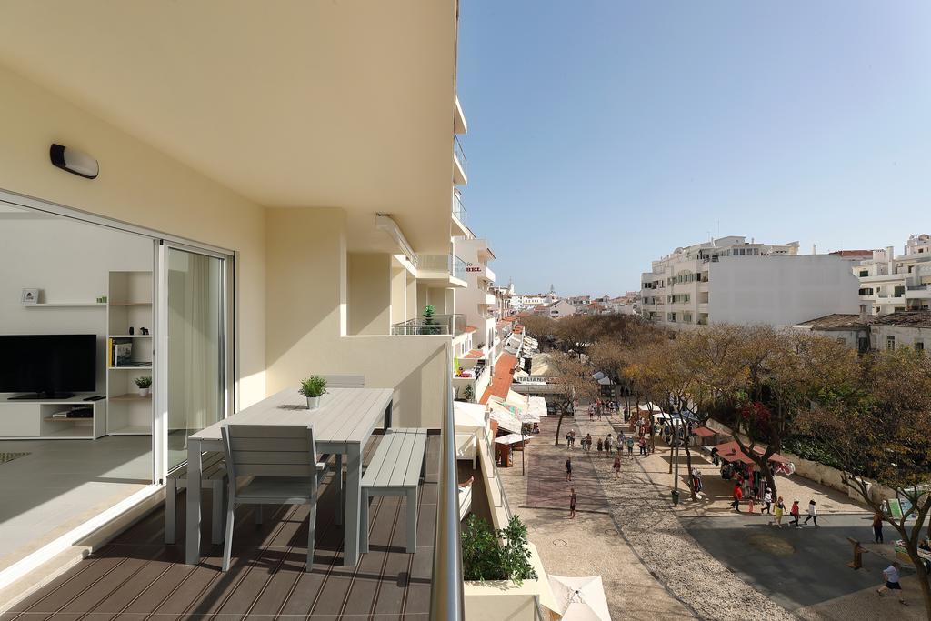 Original 3 Bedroom Downtown Albufeira Esterno foto