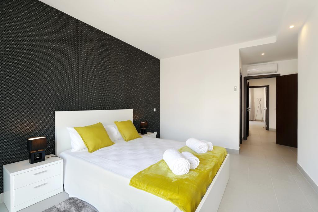 Original 3 Bedroom Downtown Albufeira Esterno foto