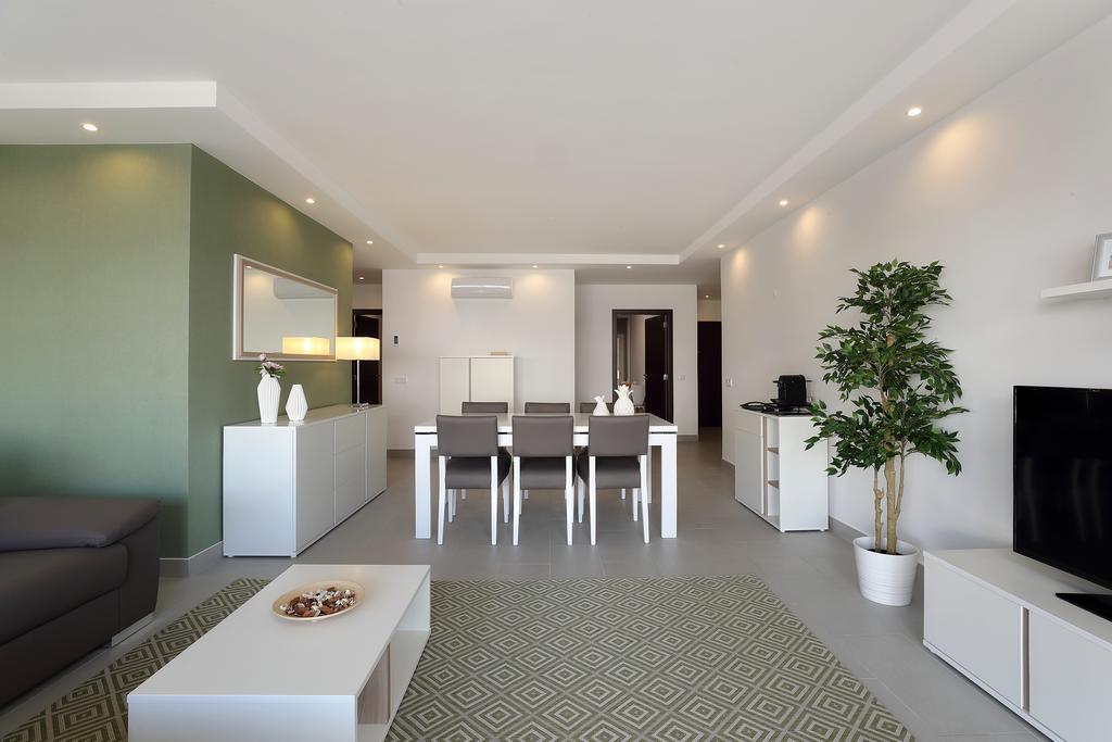 Original 3 Bedroom Downtown Albufeira Esterno foto