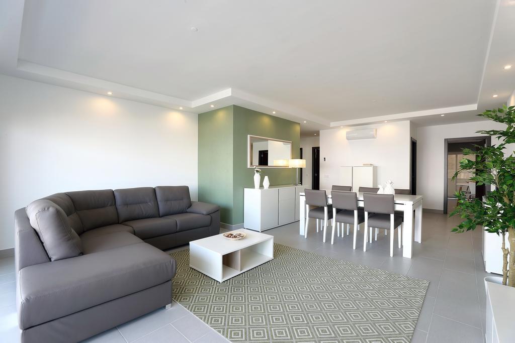Original 3 Bedroom Downtown Albufeira Esterno foto